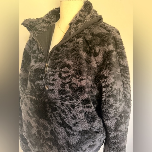 lululemon athletica Charcoal Teddy Jacket - Picture 4 of 10